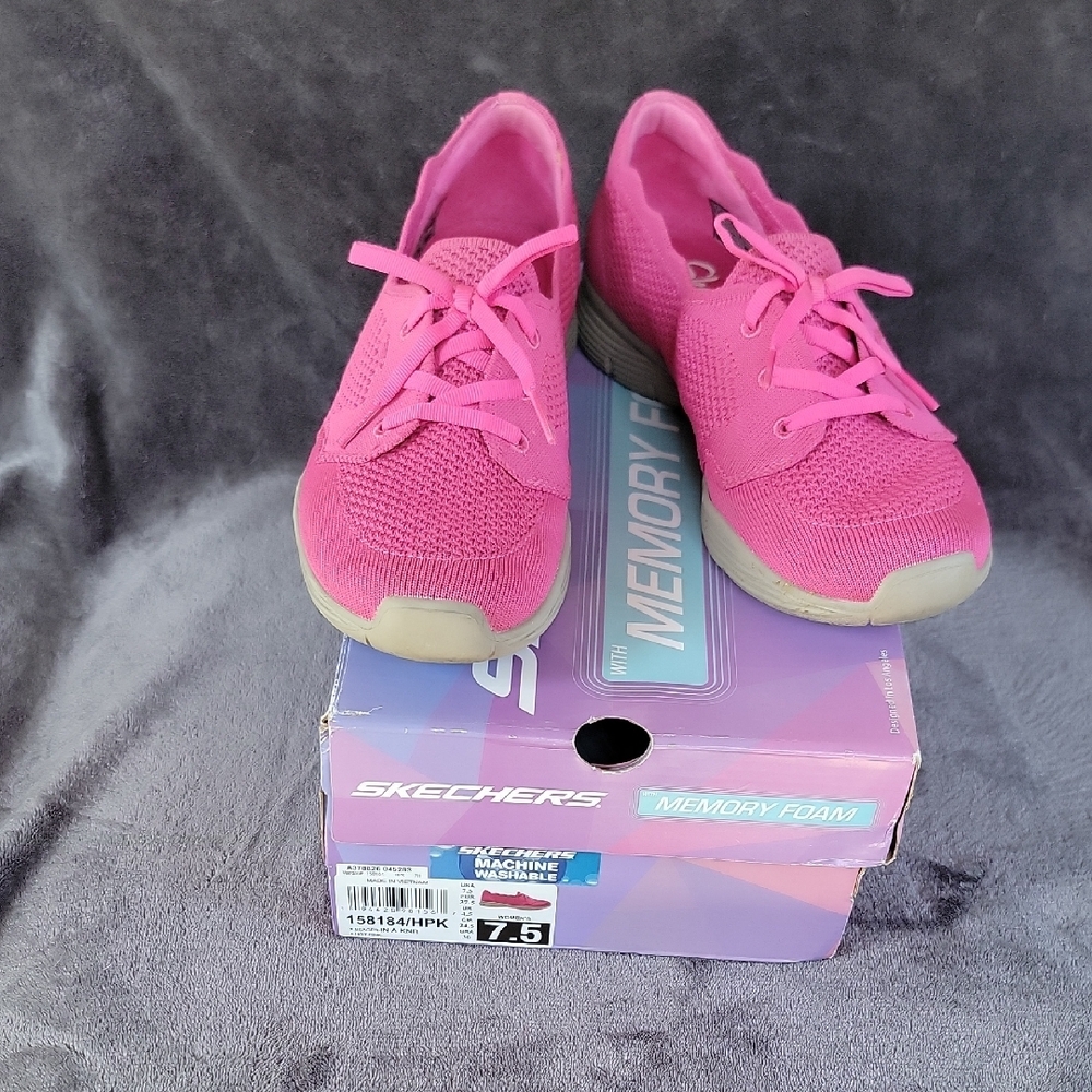 Skechers Machine Washable Women's Seager In A Knit Vibrant Pink Sneakers